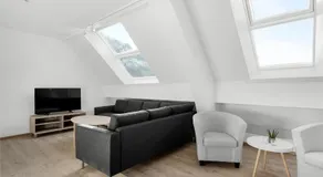 Kong Oscars Apartments - Image 5