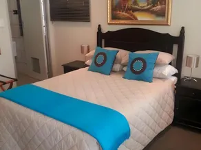 Black Swan Guest House - Image 2