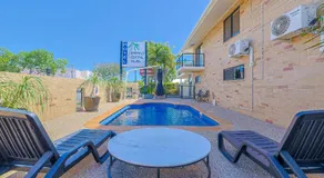 Emerald Central Palms Motel - Image 3