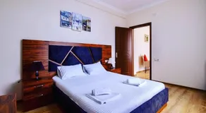 Golden Fleece Hotel - Image 2