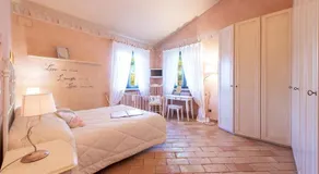 VILLA ISOTTA 8&4, Emma Villas - Image 2
