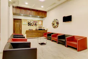 Capital O 40790 Hotel Triveni - Image 2