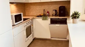 Family Apartment-FREE parking - Image 3