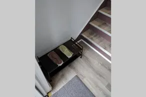 P.H. Becon 1BR Apartment - Image 1
