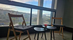 Centre Design Suite O2 Arena - Parking - large glass balcony - big TV - Coffee, 24-7 Self Check-in - Image 3