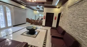 Royal Executive Inn Guest House Peshawar - Image 2