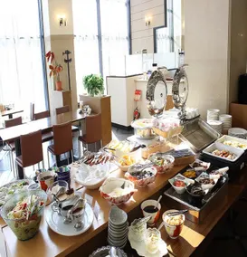 Ikutahara Onsen Hotel North King - Image 4