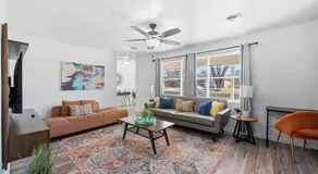 Funky Haus near Six Flags and ATT Stadium with Game & Movie room - Image 2