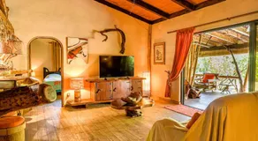 Peaceful 2BR Bungalow near beach - Image 2