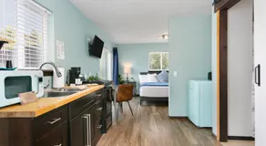 Breakwater Resort - Image 3