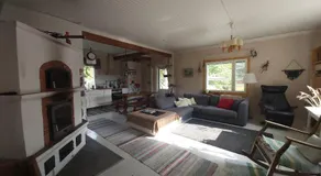 Rooms in a big wooden home, homestay - Image 2