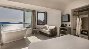 Sun Rocks Boutique Hotel - Caldera View Suites & Sunset Dining Experience - Image 2