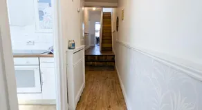 Budget 2BDR apartment 6PPL pets - Image 5