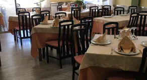 Hotel Garcas - Image 5