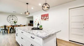 Modern Comforts Near Old Town Scottsdale and ASU - Image 5