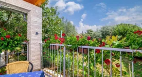 Apartamento vacacional con terraza y barbacoa | Vistas al jardín - Image 4