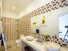 Holyfat Villa - Image 3
