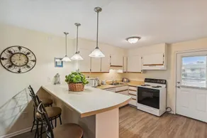 Venus 219 - 2nd Floor 1 BR on Okaloosa Island with easy beach access by RedAwning - Image 3