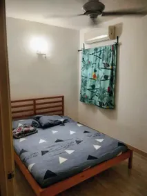 CozyStay-middle room (shared bathroom) - Image 5