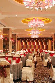 Ruixiang New Century Hotel - Image 3