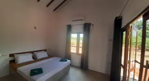 MONI FARM HOUSE WILPATTU - Image 2