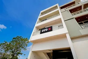 SPOT ON by OYO Hotel Happy Stay - Image 4