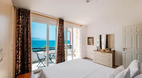 The Bay Apartments - Image 2