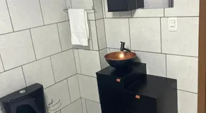 Casa próximo parque de eventos com piscina aquecida na temporada - Image 2