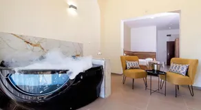 Green Space Hotel - Image 3
