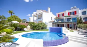 Beachfront Villa - Private Beach Access - Walk Everywhere without car - pool & jacuzzi - Image 4