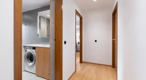 Self-check-in 3 bedroom apartment with sauna and balconies - Image 5