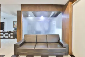 MB Service Apartment - Image 4