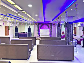 Sea rock hotel - Image 2