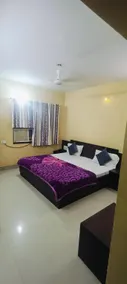 Hotel Gopi Vallabh 966o9o1oo6 150mtr from shreenathji temple only By SK - Image 5