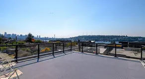 Seattle Urban Village- Unit B- Lago Vista- Lake Union- Sleeps 6 - Image 5