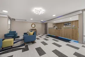 Econo Lodge Rockford Casino Area - Image 3