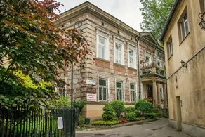 Red Kurka Apartments - Image 5