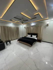 The Crown Guest House - Image 1