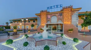 Hotel Torre De Los Guzmanes - Image 3