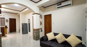 Spacious Apartment near Evia Daang Hari - Image 2