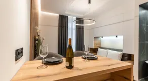 Silver Luxury Suites - Image 2