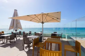 Golden Beach Guest House & Rooftop Bar - Image 4