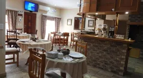 The Shifting Whispering Sands Guesthouse - Image 4