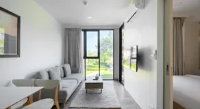 Apartment at Skypark Laguna next to golf course - Image 2