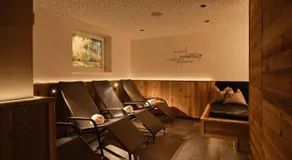 Sun Lodge - Image 3