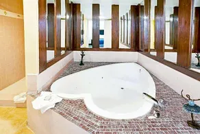 Travelodge by Wyndham Chatsworth - Image 1