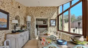 Mas provençal avec piscine à 10 minutes à pieds du village de Gordes - Image 5