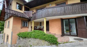 Under Rock Guesthouse - Image 2