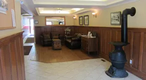 Reynolds Hotel - Image 2