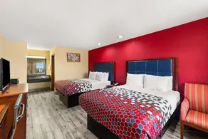 Budget Host Inn - Image 2
